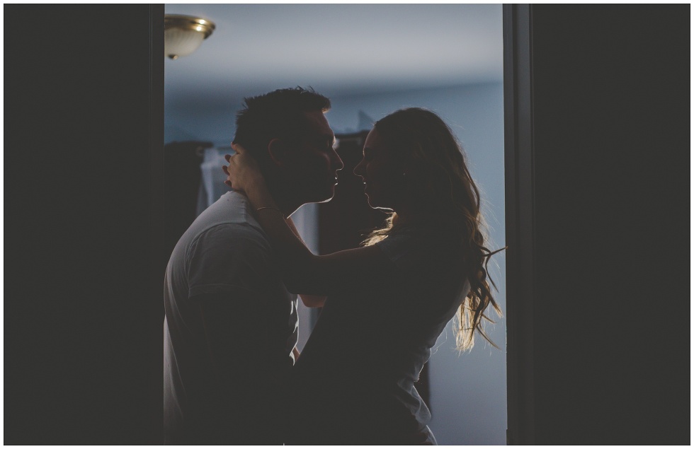 Winter maternity session, toronto maternity photographer, lifestyle photos