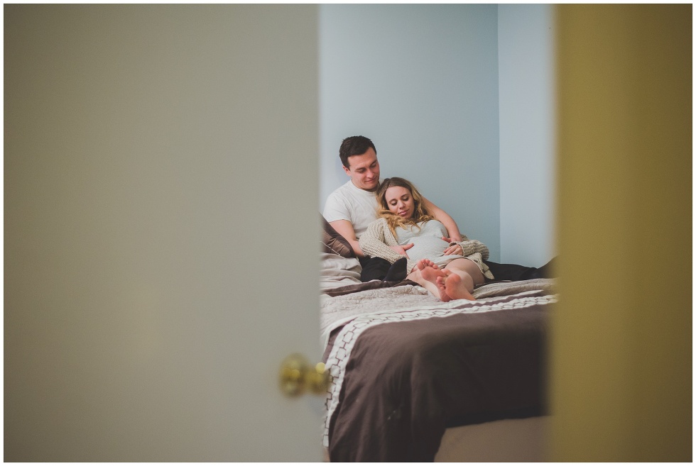 toronto maternity photographer, winter maternity photos, lifestyle photos