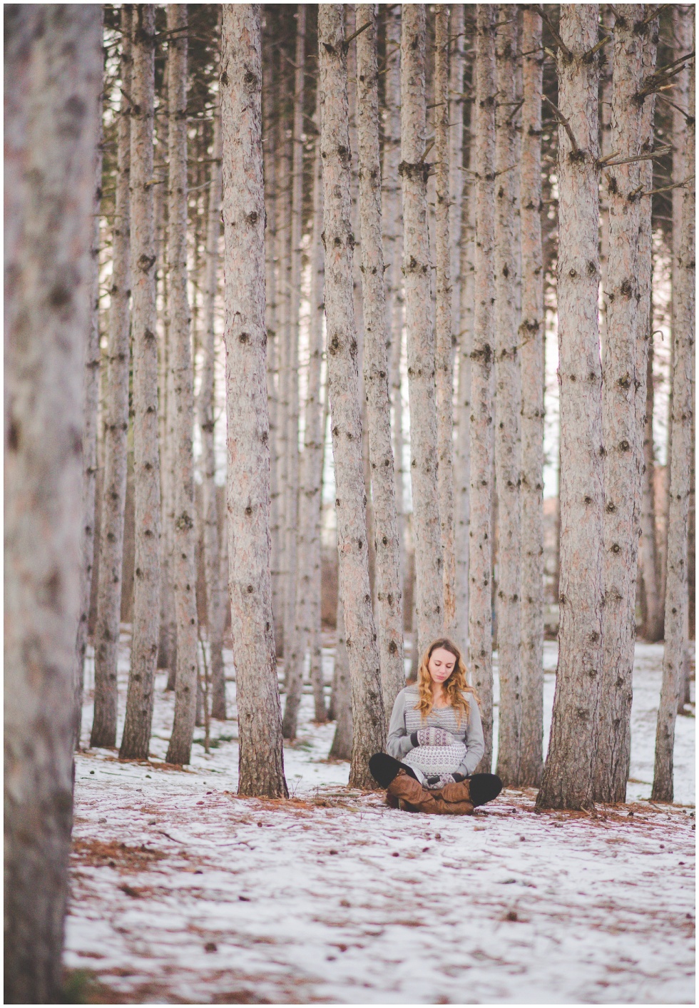 Winter maternity session, toronto maternity photographer