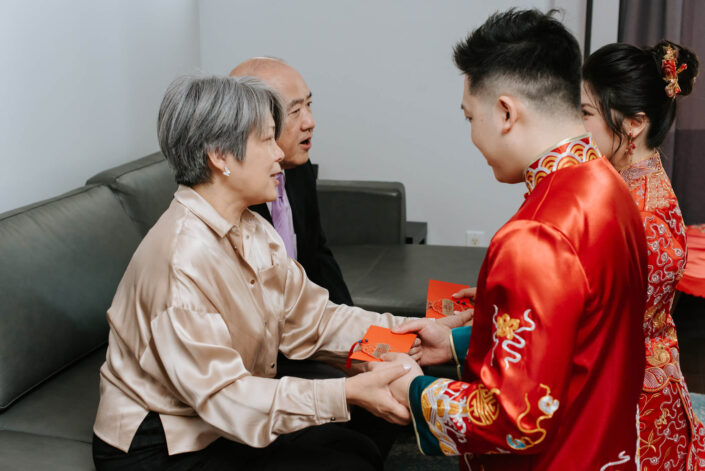 wedding couple with family