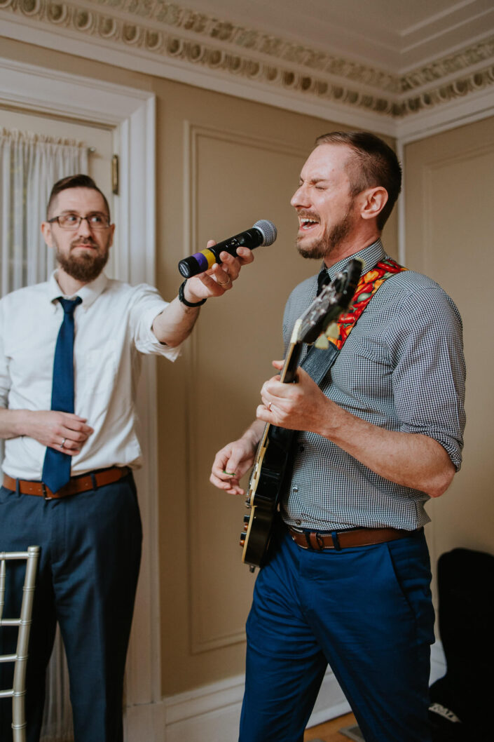 wedding performer