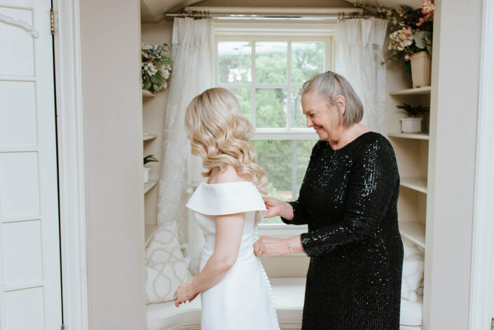 bride getting ready