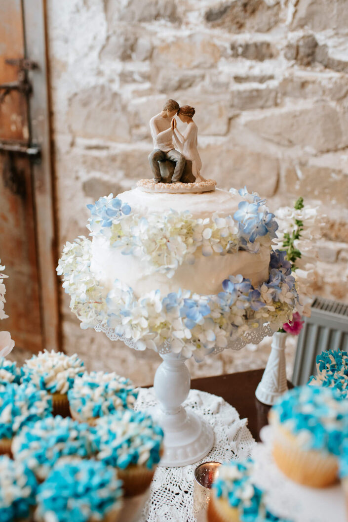 wedding cake
